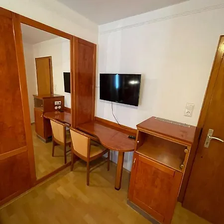 Heiligenroeder * Niestetal